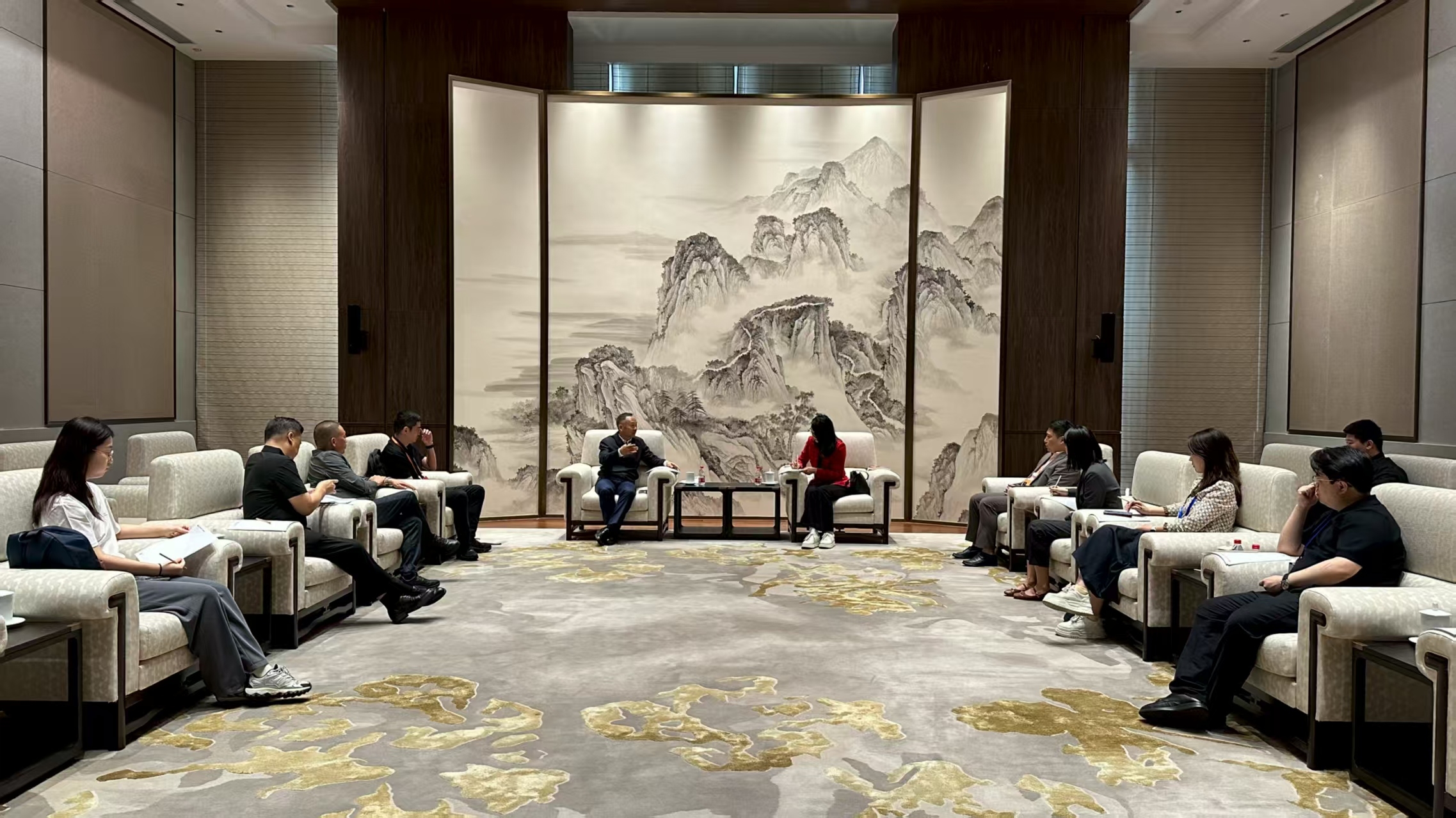 寻汇SUNRATE受邀出席2025年服贸会雄安新区数字贸易创新发展大会